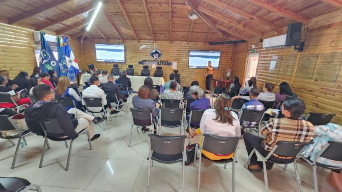SRSO elabora planes de mejora con encargados de áreas de hospitales en Mesa Técnica de Evaluación de Resultados SISMAP